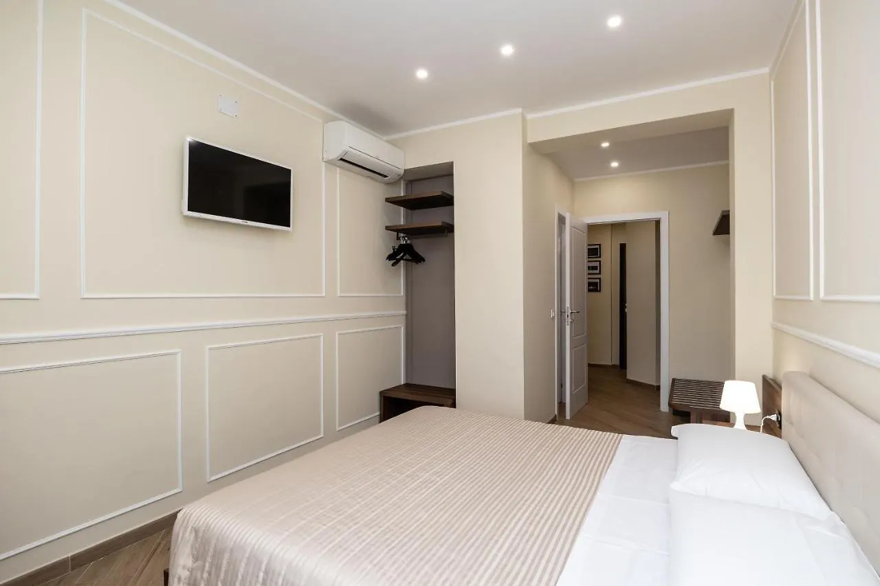 Scaligero Rooms Verona 2*,