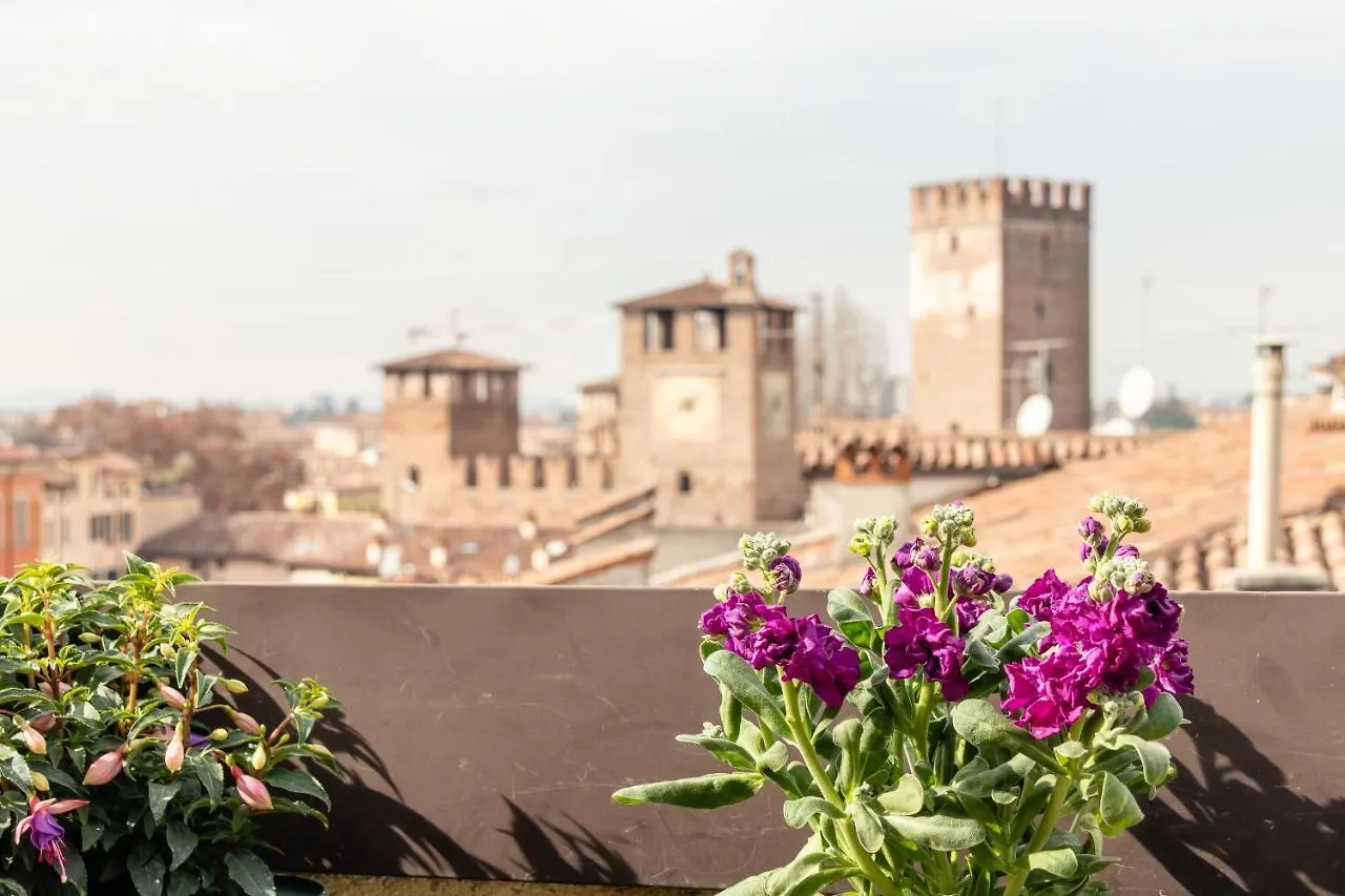 Scaligero Rooms Verona 2*,