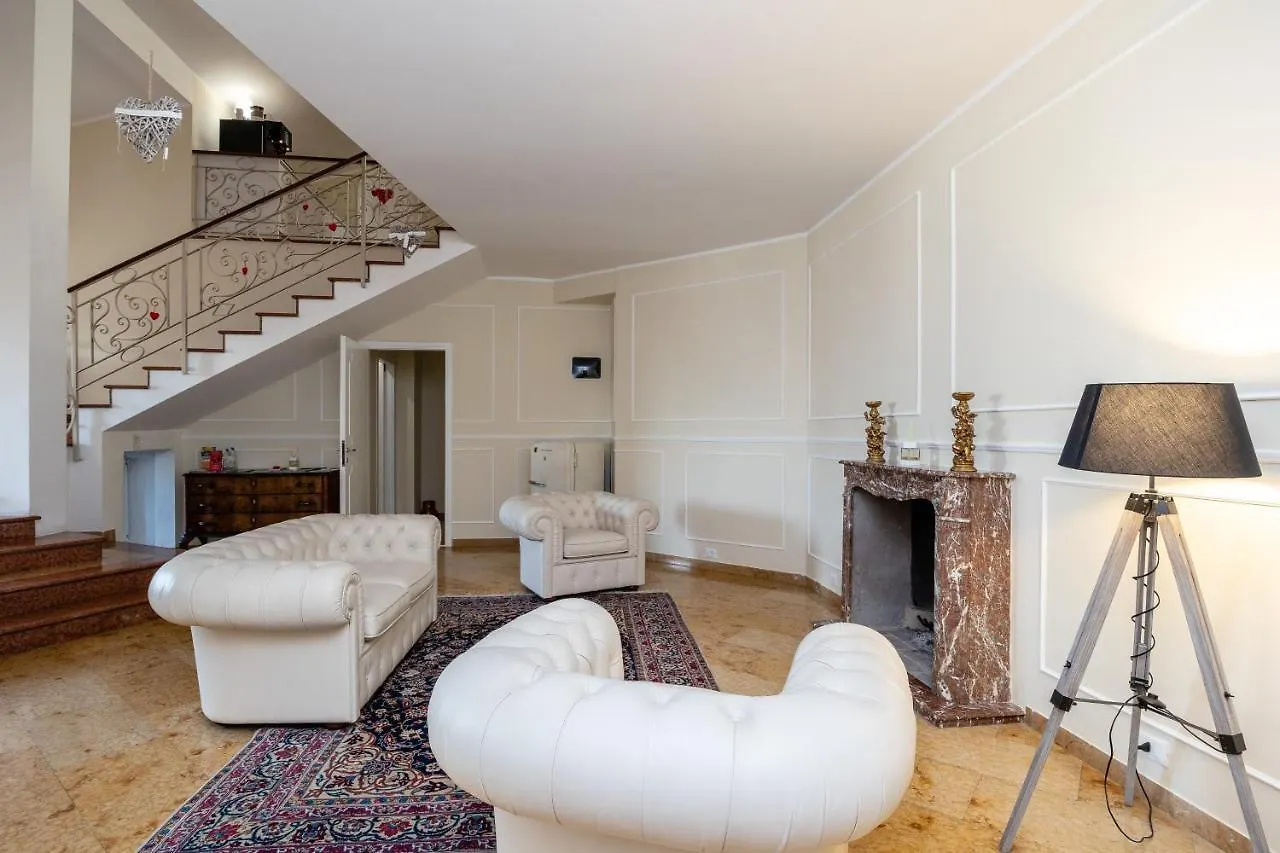 Scaligero Rooms Verona 2*,