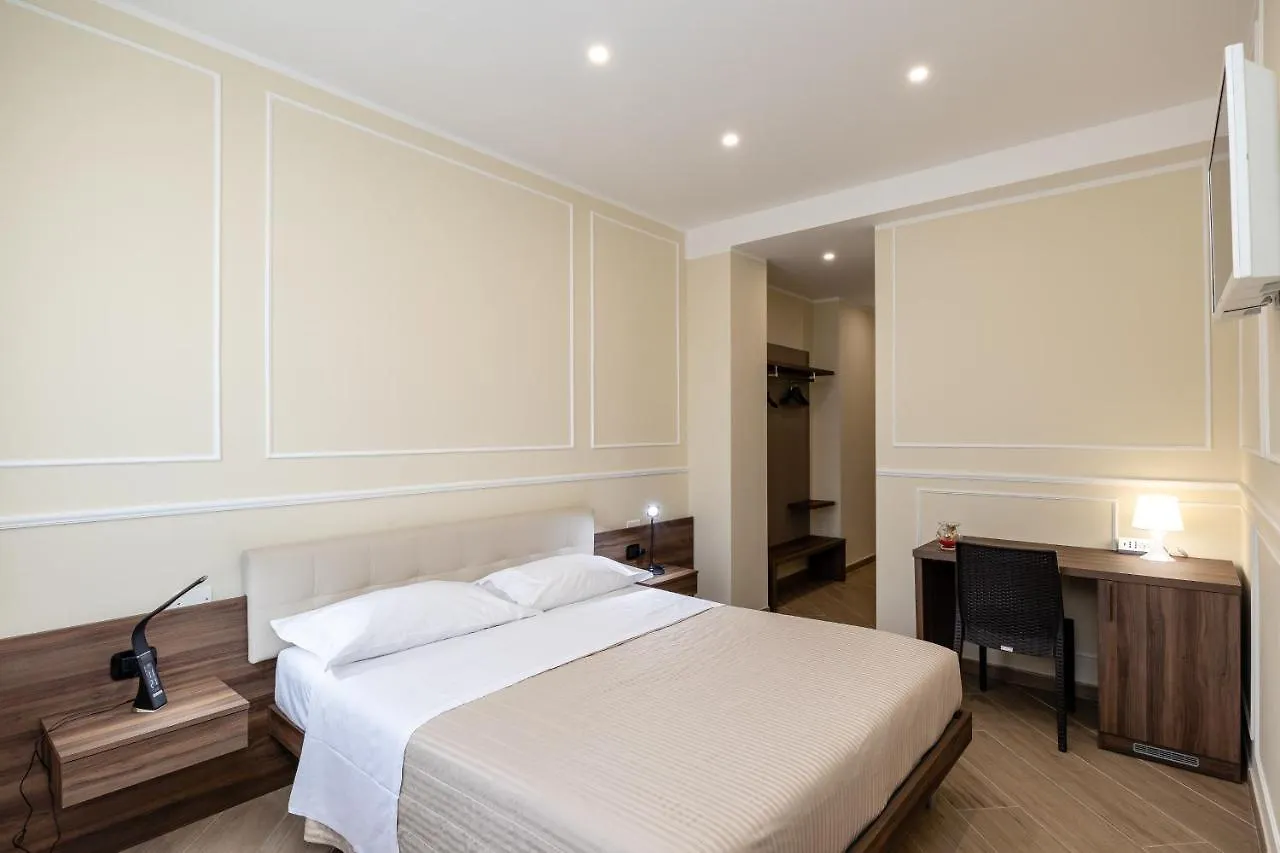 Scaligero Rooms Verona 2*,